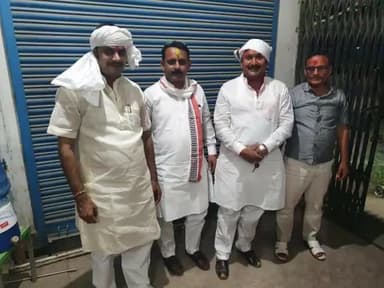 होली के दिन भोजपुरी गायक व नायक बड़े भाई #gopalraisinger के साथ स्नेहशील भेंट।
