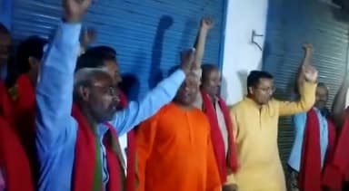 समाजवादी पार्टी मैं भी एक योद्धा है जो योगी का काम नहीं करते योद्धा का काम करते हैं सुरेश ठाकुर योद्धा #टेकपाल_कुशवाहा