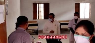● कलेक्टर ने पुलिस अधीक्षक के साथ कोविड केयर
सेंटर एवं बैक्सीनेशन केंद्र का किया निरीक्षण
#corona_awarness #coronavir