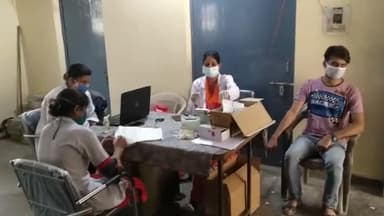 #कोरोनावैक्सीन कोविशील्ड18+ जनपद हरिद्वार उत्तराखण्ड में व्यापकतौर पर लगाई जा रही हैं।शाम 7 बजे ऑनलाइन स्लॉट बुक होता है