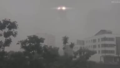 Yaas, Cyclone की दस्तक yes cyclone Live location ओडिसा में इससे भयानक तूफान नहीं देखा
#tuphan #udisha #news