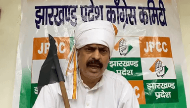 केंद्र सरकार हठधर्मिता छोड़ किसान विरोधी तीनो काले कानून वापस ले।किसानो के सम्मान में हम डटे है मैदान में ।
#जय_किसान_जय_जवान 
राजेश ठाकुर 
कार्यकारी अध्यक्ष 
झारखंड प्रदेश कांग्रेस कमिटी