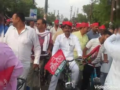 आप सभी को #विश्व_साईकिल_दिवस की शुभकामनाएँ!
पूरे विश्व में समाज के हर आखिरी व्यक्ति तक पहुंच रखने वाली #साइकिल।