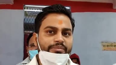 गाज़ियाबाद: City News | Hindi :- गाज़ियाबाद महापौर आशा शर्मा ने कहा ऑक्सीजन पुत्र है रवि भाटी
#publicpost #Mahapaurashasharma
#Ravi