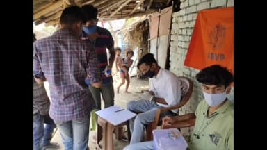 #मिशन_आरोग्य के तहत ABVP तीनपहाड़ इकाई के द्वारा लोगो के शारीरिक जांच कर कोरोना से लड़ने के लिए आवश्यक दवाई का वितरण किया।