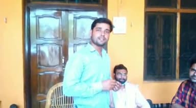 टप्पल के नूरपुर गांव पहुंच कर पीड़ित दलित परिवार को कानूनी मदद देने का आश्वासन दिया। @नूरपुर #टप्पल #अलीगढ़ @निशित शर्मा