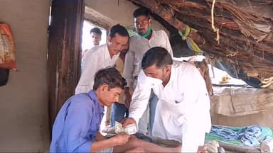 जरूरतमंदों की मदद करने पहुंचे सपा नेता वारिस अली अंसारी
#कोरोना_कर्फ्यू