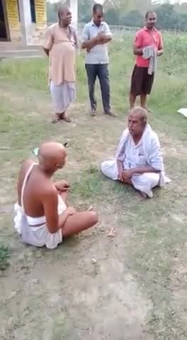 ब्राह्मण और जजमानके बीच साक्षात्कार श्राद्ध कर्म के दौरान
#rituals