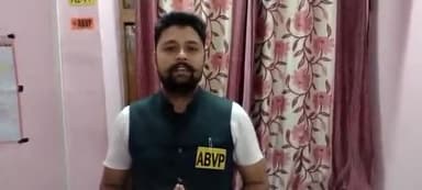 अभाविप हि०प्र० द्वारा आज से चलने वाले #MissionRakshak के बारे में जानकारी देते हुए प्रांत मंत्री विशाल वर्मा जी।
