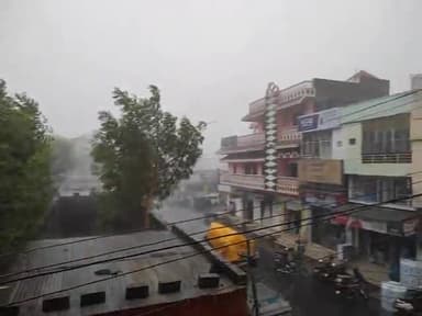 sumerpur में तेज बारिश🌧🌧🌧☔☔💦 #publicsaluteswomens #publicpost #sumerpur #rajashthan_day #rajasthan #newsnation