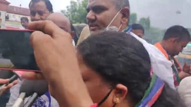 लोक जनशक्ति पार्टी से निष्काशित पांचों सांसदों का पुतला दहन ।
 #isupport Chirag Paswan #biharfirstbiharifirst