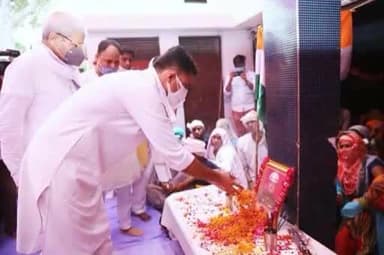 #सचिन_पायलेट आज अलवर के दौरे पर , रास्ते में लोगो ने स्वागत किया । @bhagwatsingh_@naruka
@kathumarrajasthan @alwar__news