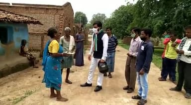 #मास्क और #टीकाकरण
#कोरोना का #निराकरण
आज दर्जनों ग्राम में #वैक्सीन लगाने कांग्रेस कार्यकर्ताओं के साथ भ्रमण किये।