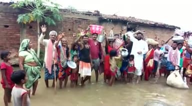 #महादलित बस्ती,काली कॉलोनी,बढ़ियाबाग,सासाराम घरों में घुसा पानी,कई घर गिरे,आशुतोष सिंह,जिला अध्यक्ष राष्ट्रवादी कांग्रेस
