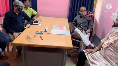 भाजपा कार्यकरताओ के साथ वेक्सीन सेंटर का किया निरिक्षण , उच्च अधिकारियों से की व्यवस्थाओ पर चर्चा 🙏🏻 #vaccinationcamp #shivrajsingh
