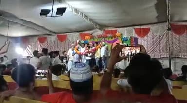 मेरठ: #संस्थापक_बदर_अली द्वारा #दानिश_सैफी को #युवा_सेवा_समिति राष्ट्रीय अध्यक्ष बनाए जाने पर दिली मुबारकबाद*