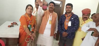 #कोडरमा_जिला_कार्यसमिति_बैठक
#झुमरीतिलैया
आज कोडरमा जिला कार्यसमिति बैठक में मुख्य रूप से भारतीय जनता पार्टी,झारखंड।