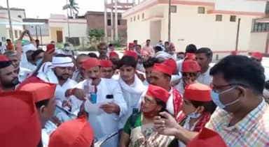 घाटमपुर तहसील पर वरिष्ठ सपा नेता #विजय_सचान जी के नेतृत्व में धरना प्रदर्शन संपन्न हुआ!