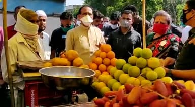 आज #बुरहानपुर में माननीय मुख्यमंत्री श्री शिवराजसिंह जी चौहान एवं पूर्व मंत्री श्रीमती अर्चना चिटनिस (दीदी) ने शिकारपुरा