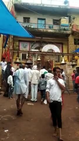 ग्वालियर गिर्द: #शीतला माता के दर्शन के लिए भारी संख्या में एकत्रित हुई भगत गढ़
#शीतला माता मंदिर ग्वालियर