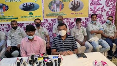 पटना ग्रामीण: युग संस्कृति न्यास #दिल्ली व छट्ठू चौधरी मेमोरियल #ट्रस्ट द्वारा पूरे बिहार में बाढ़ राहत शिविर चलाया जा रहा है।