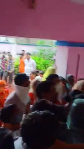 #सरवन #वैकसीनेशन केन्द्र 3 केवल 150 टिके का लक्ष्य । लगभग 250 लोग पहुंचे #रतलाम काफी लोग निराश लौटे 🙏