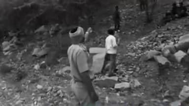दिनांक 27/07/2021 को #हर्ष पर्वत पर हुआ हादसा गांव के लोगों में आक्रोश सड़क निर्माण वह पीएचसी स्थापित करने की मांग
#सीकर