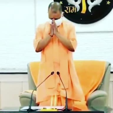 एक सन्यासी का सही कर्तव्य होता है कि वह समाज को अच्छा बनाये और दुष्टों को सजा दे.
-योगी आदित्यनाथ
#योगी_जी_दुबारा