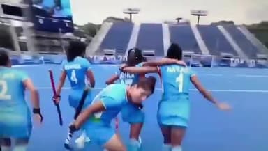 ओलंपिक में अद्वितीय प्रदर्शन करते हुए भारतीय महिला हॉकी टीम ने पहली बार ओलंपिक के सेमीफाइनल में ।
#जय_हो