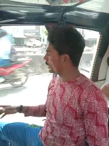 #hadasa@altafm#road#altafrajam#mughalsarai@chetanmahawar921.auto bike me tuch hone ke karan bike savar autochalak kopita