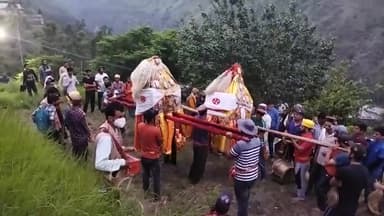 शिमला शहरी: आज रामपुर बुशहर में दो देवताओं का मिलन हुआ।
#rampur
#rampurbushahr