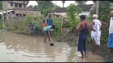 नावकोठी: #नावकोठी
सड़क की हालत.....