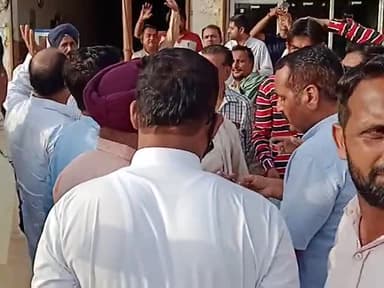गंगानगर: total transport asosition in strike sri ganganagar. #loding and unloding