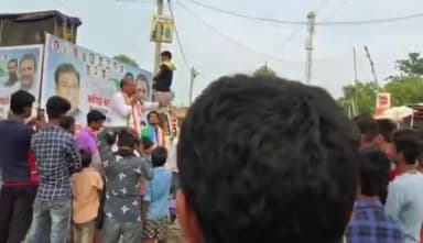 महंगाई बेरोजगारी के सवाल पर बेला सिमरी बाजार में #नुक्कड़_सभा @AICC_सचिव #डॉ_चंदन_यादव #खगड़िया