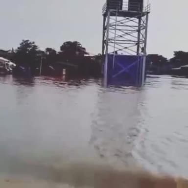 मुंगेर: #munger #mungerwaterflood #floods #floodinbihar #floodinmunger बाढ का असर सबसे ज्यादा जाफर नगर मुंगेर में पड़ा।
