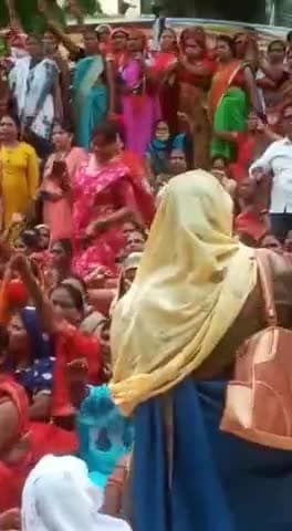 रायबरेली: अपने वेतन को ले कर आंगनवाड़ी कार्यकर्तावो का धर्ना हुआ सफ़ल वेतन में ₹1500 की बढ़त हुई है #todayupdate