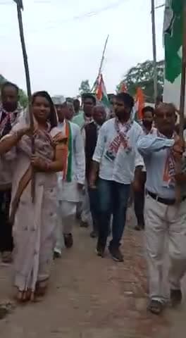 #जय_भारत_महासम्पर्क_अभियान रामपुर खास ब्लाक शिवगढ रायबरेली मे कांग्रेस महासचिव प्रियंका गांधी जी के आह्वान पर प्रभातफेरी