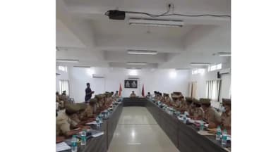 एडीजी वाराणसी की अध्यक्षता में अपराध समीक्षा गोष्ठी का हुआ आयोजन #एडीजी