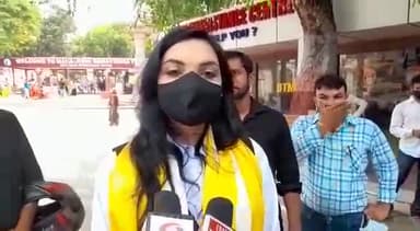 गया टाउन सीडी ब्लॉक: पलूरल्स पार्टी की राष्ट्रीय अध्यक्ष महाबोधि मंदिर पहुंची ।
#गया #bodhgaya #mahabodhitemple # gayabihar #plurals_party