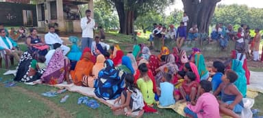 संगठन सृजन के तहत आज  न्याय पंचायत #रुद्रौली के ग्राम पंचायत रुद्रौली में दर्जनों महिलाओ और किसानों को पार्टी से जोड़ा गया!
#सिसवाॅ_विधान_सभा_उत्तर_प्रदेश