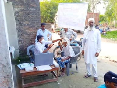 #अमरिया ब्लॉक के ग्राम भौनी मे एस आर डी आई क्लीनिक की तरफ से विशाल नेत्र शिविर का आयोजन। जिसमें आँखों की  निःशुल्क जॉंच।