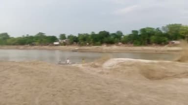 मुशहरी: #muzzafarpur Harsher घाट नदी मे देखा गया हा 2 कुटल का घरियर ढेघा गया हा #minapur