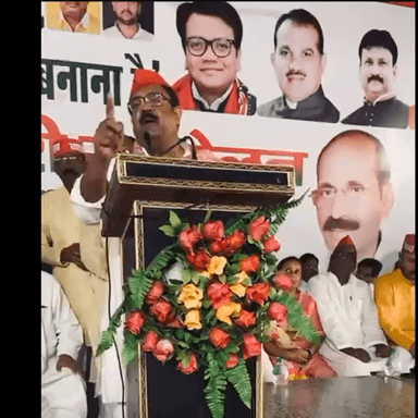 झांसी मे समाजवादी व्यापार सभा मंडलीय सम्मेलन। संजय गर्ग, नगर विधायक सहारनपुर 
#बाईस_मे_बाईसकल