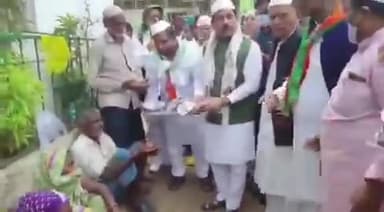 कयास थे कि शाहनवाज को अमित शाह के बढ़ते पेट से खासी चुभन थी जो आज,#बेरोजगार_दिवस मनाते हुए चू गई#NationalUnemploymentDay
