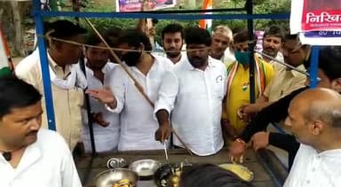 #हाथरस जनपद के #सिकंदराराऊ विधानसभा में युवक कांग्रेस के साथियों के साथ राष्ट्रीय बेरोजगार दिवस पकौड़े तल कर मनाया गया #राष्ट्रीयबेरोजगारदिवस #nationalunemploymentday