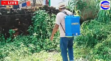 घोसी: घोसी ब्लाक के नथनपुरा गांव में प्रधान जी के आदेशानुसार सफाई कर्मी ने गांव के सड़कों पर दवा छिड़काव किया
#स्वच्छ_भारत 