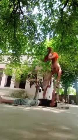 मेरे मित्र #योग #प्रचारक आकाश जी #ब्रह्मचारी का कठिन वाला #वृक्षासन #योग करे योग का प्रचार ही #सनातन#धर्म का प्रचार है योग करना उपासना मतलब #देव #पूजा है योग #यज्ञ मैं आहूती लगाएं