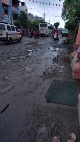 शुजालपुर: फ्रीगंज स्थित आष्टा रोड कहने को हाईवे है
आये दिन यह दुर्घटना होती है
#shujalpur_khabar
#shujalpur_news