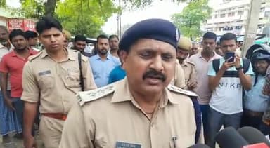 उमेश सिंह के भवन पर चला प्रशासन का बुलडोजर क्या कुछ कहा सीओ सिटी ने देखिए। #मऊ #यूपी #न्यूज़ #वायरल #पुलिस #up54