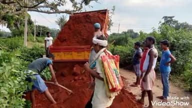 भालसुमार मुख्य सड़क पर हुए गढ्ढों को भरा गया#jharkhand #hemantshoren